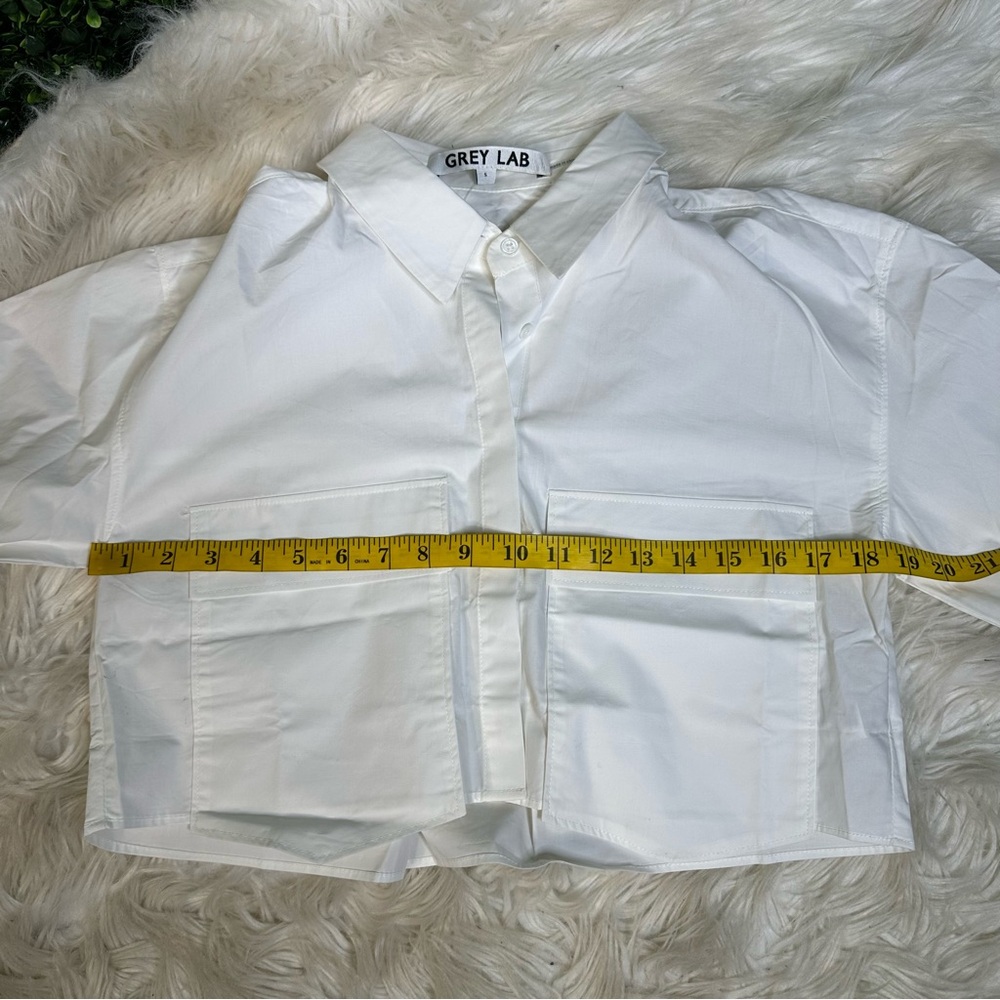 Nwt Grey Lab white Button-Up Blouse‎ cropped - Picture 7 of 8